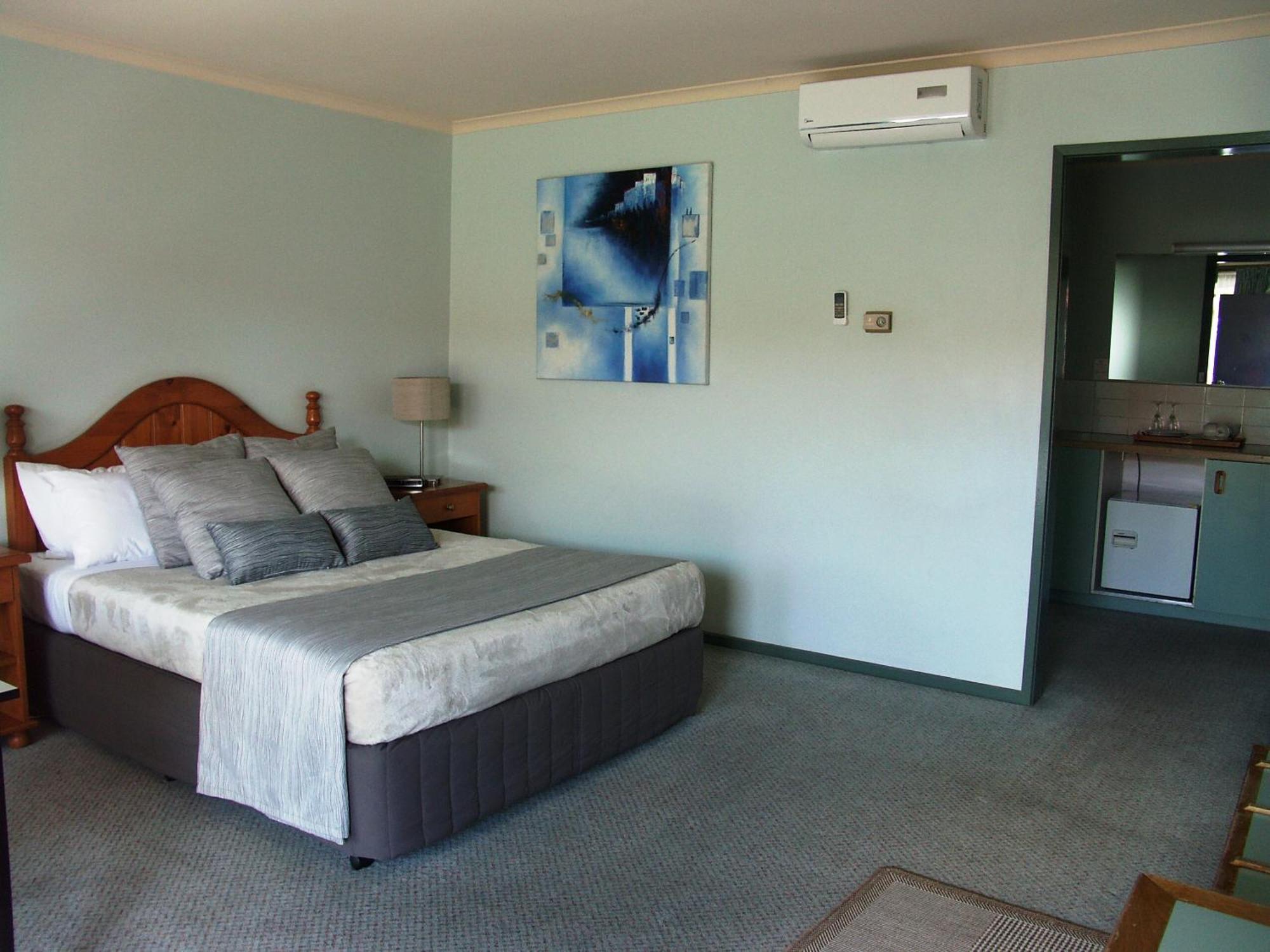 Melaleuca Motel Portland Room photo